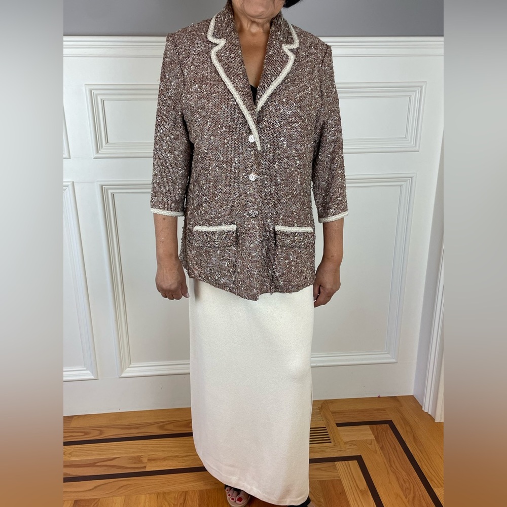 St. John Collection jacket and skirt set size 16 and 12